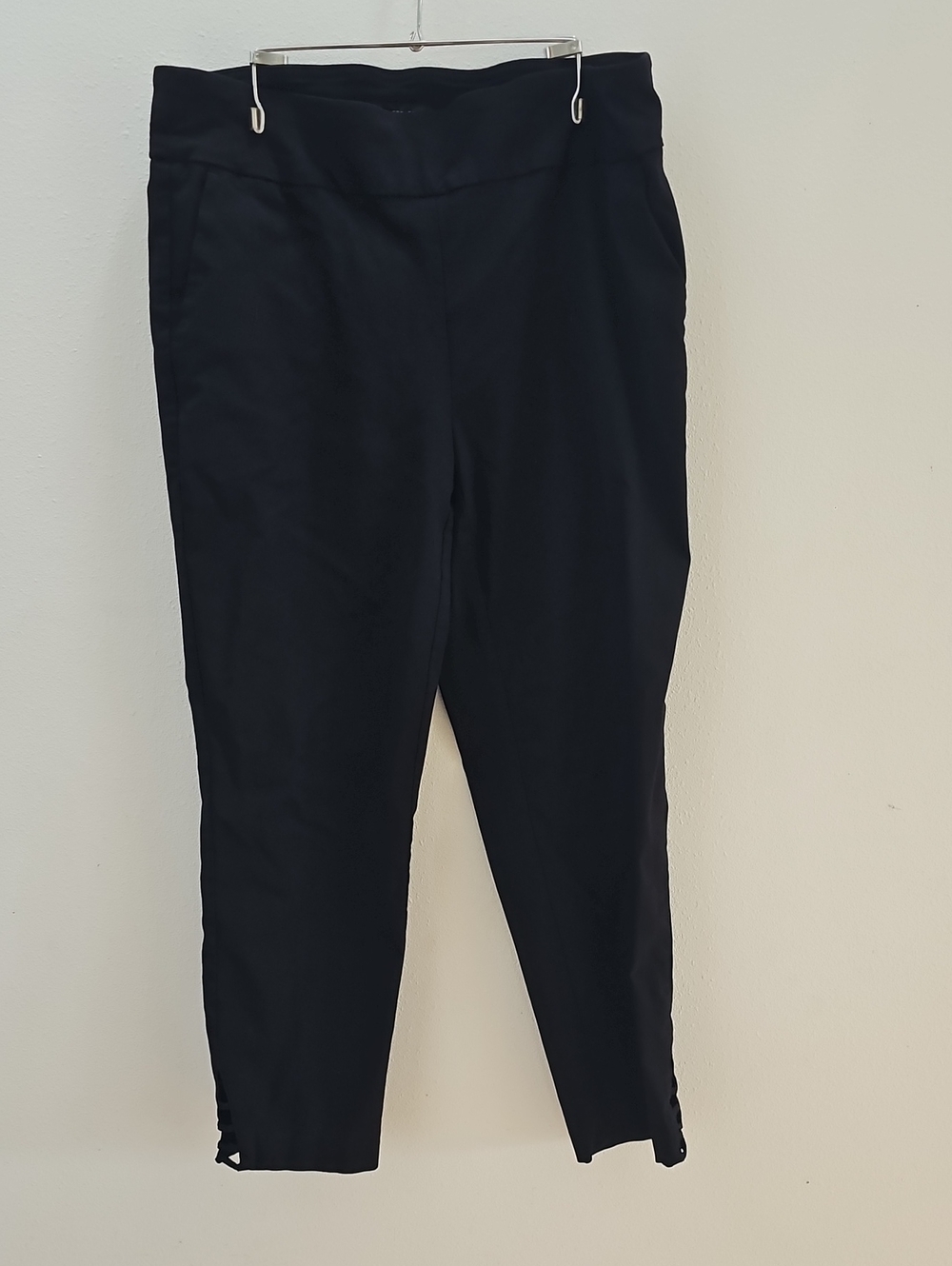 Counterparts Women's Black Casual Ponte Pants
